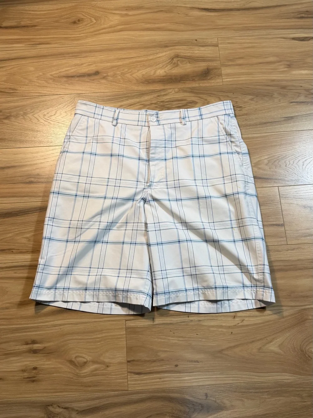 Men's White & Light Blue Plaid Shorts